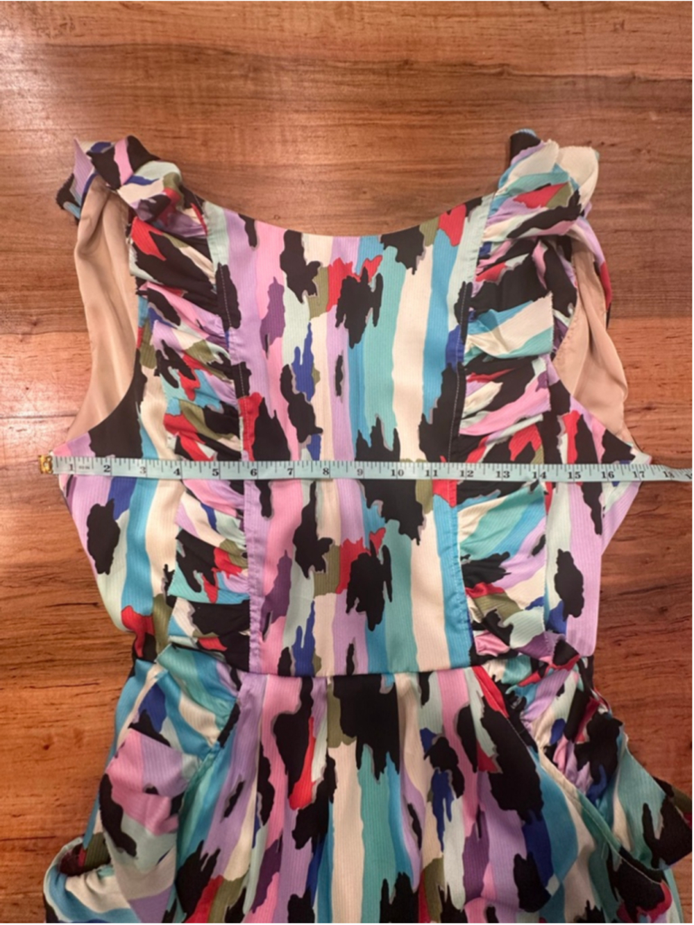 Karlie Ruffle Open Back Abstract Print Mini Dress with Pockets - Size M - Picture 10 of 14